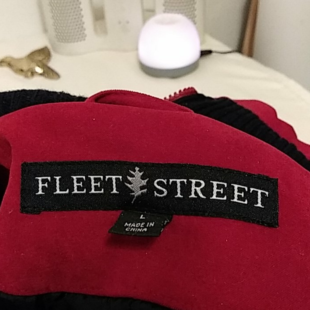 Fleet Street Red Winter Coat - Picture 11 of 11